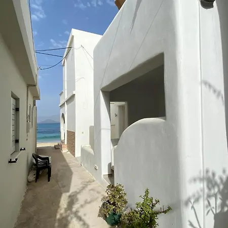 Hotell Theofanis On The