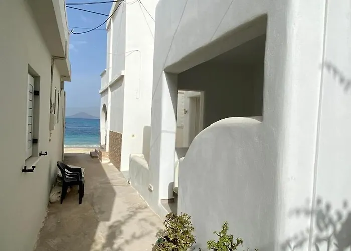 Hotel Theofanis On The *