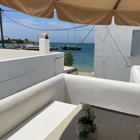 Theofanis On The * Agia Anna (Naxos)